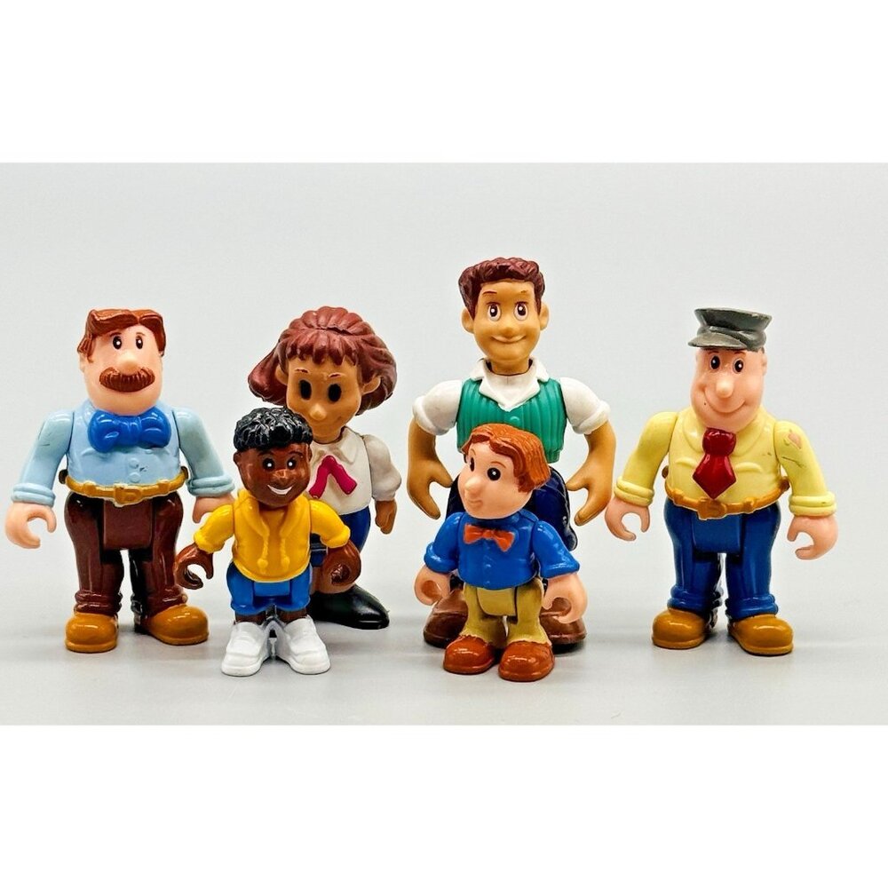 Keenway My Kindergarten Schoolhouse Playset Teachers Student Bus Driver Lot of 6